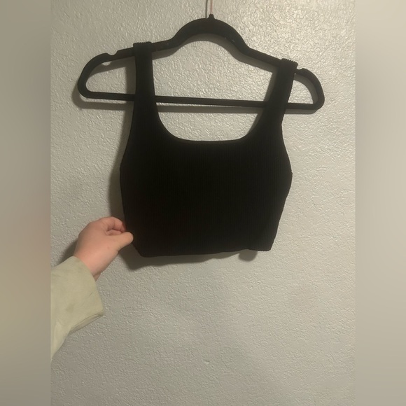 Babaton Tops - Aritzia babaton sculpt knit tank